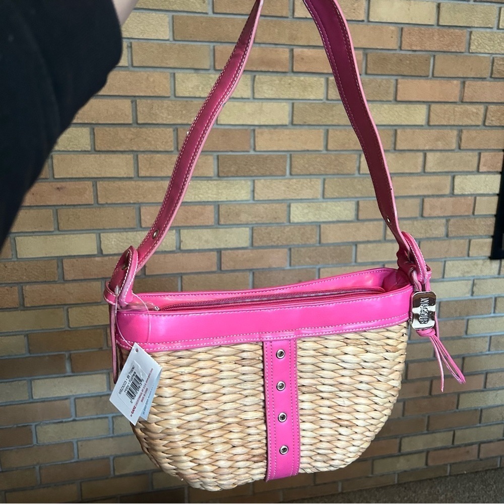 NWT Maggie B St Topaz Hobo Woven Straw Basket Shoulder Bag Fuchsia Pink